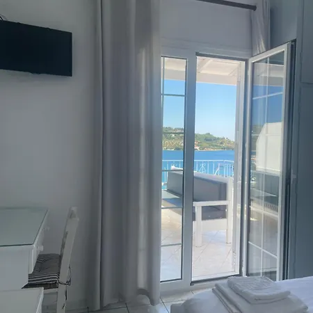 Agnantema Portside 2* Skiathos by