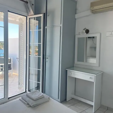 Pensionat Agnantema Portside 2*