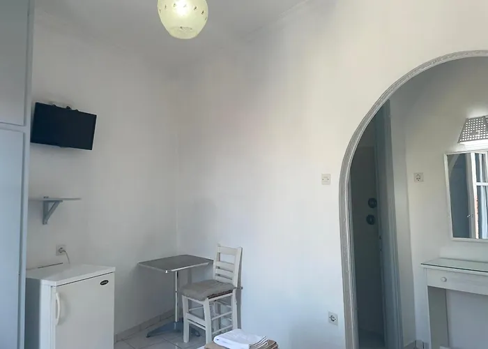 Agnantema Portside Guest house Skiathos Town