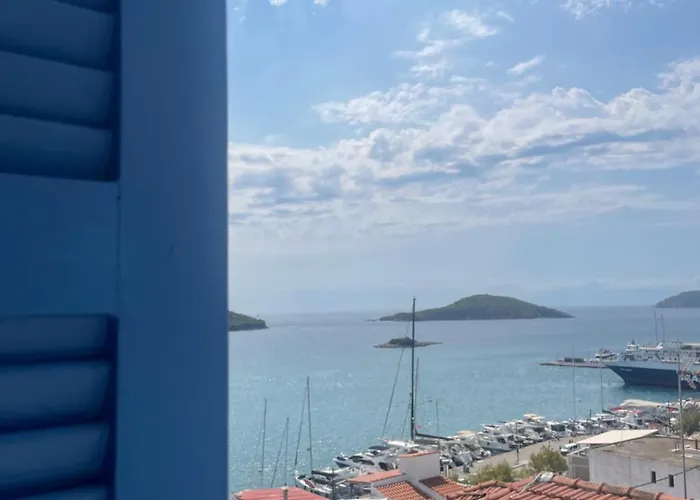 Agnantema Portside Guest house