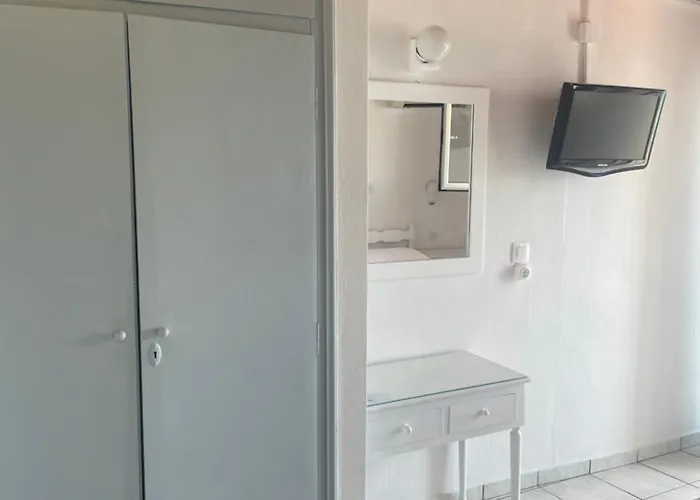 Agnantema Portside Pensjonat